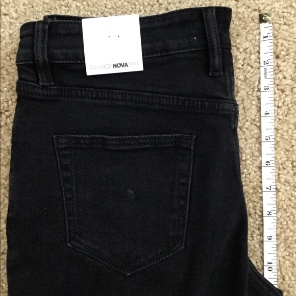 Fashion Nova men’s jean shorts - Picture 3 of 4